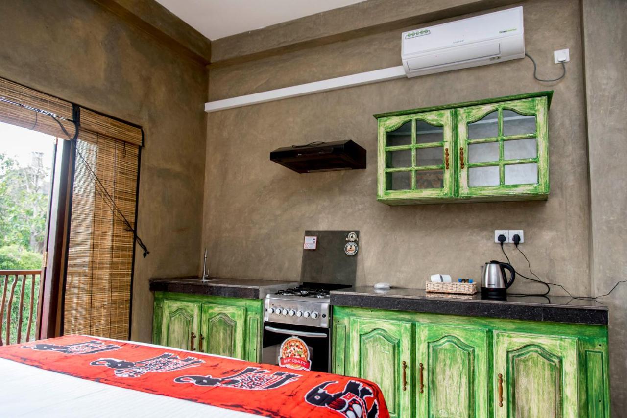 Negombo Boutique Villa Exterior foto A kitchen in a guest house in Mauritius