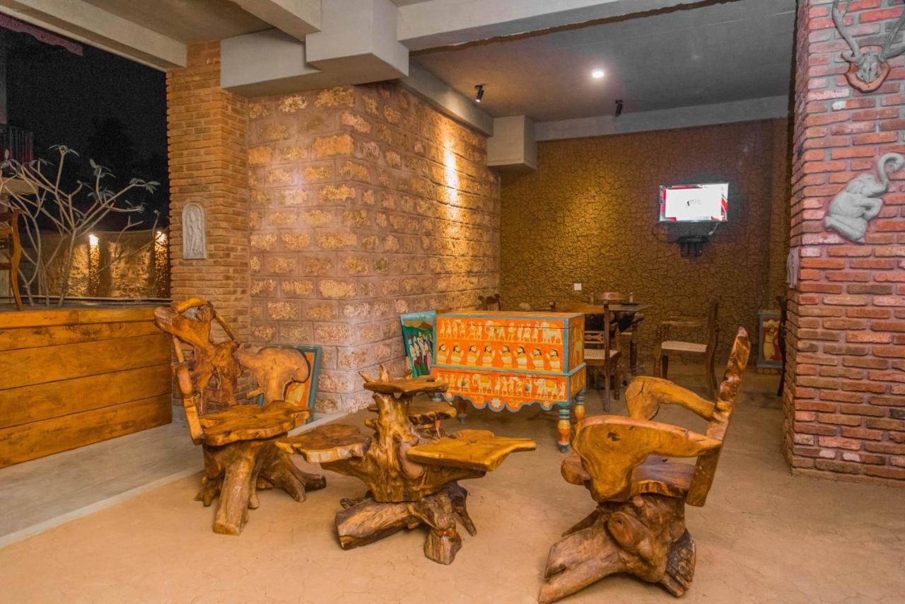 Negombo Boutique Villa Exterior foto The interior of the restaurant